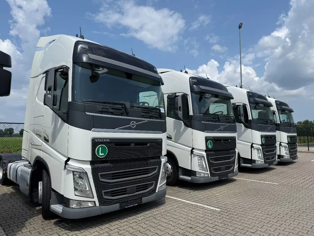 Volvo FH 13.420 FH420 XL cab / 4 units available